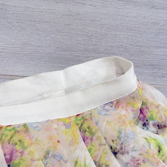 Bebe Spring Floral Pattern Skirt Pastel Print excellent used condition size S - Picture 7 of 13